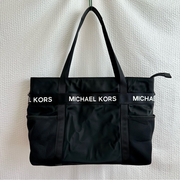 Michael Kors Black Nylon Large Tote Bag *LIKE NEW* - Picture 1 of 15